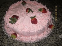 BOLO DELICA DE MORANGO